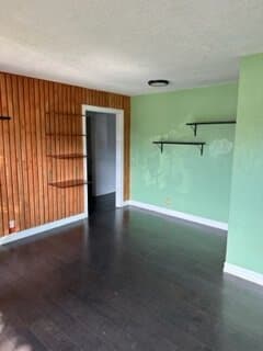 Photo - Charming 2-Bedroom Single Family Home with HUGE lot! Available 3/1