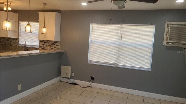 Photo - 10704 N 15th St