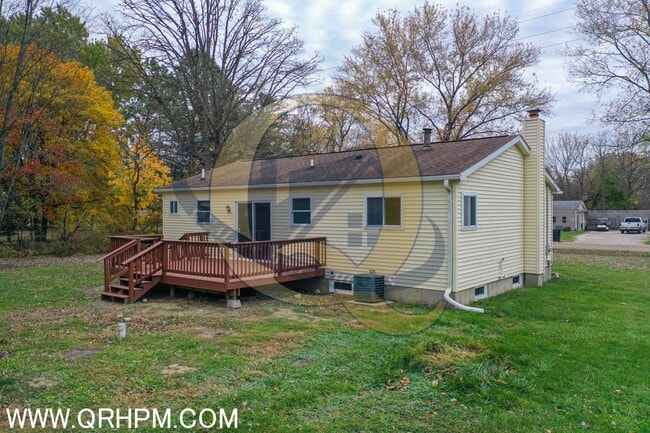 Photo - 3 bedroom, 1.5 baths Ranch home with a bas...
