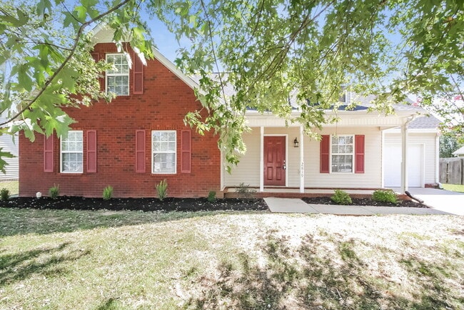 Building Photo - 2819 Weybridge Dr