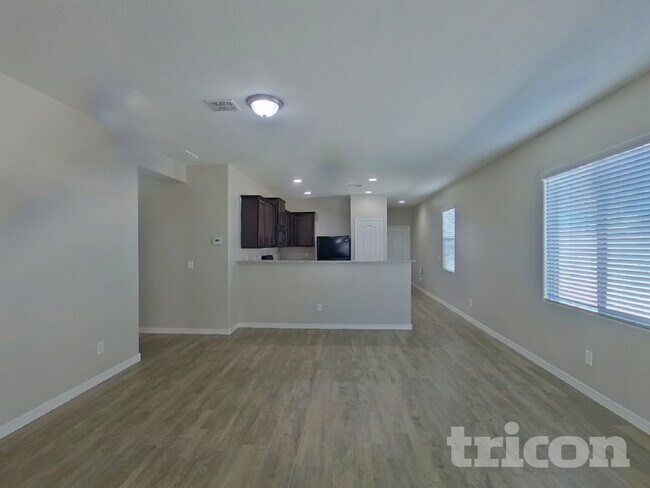 19401 N Nocera Rd