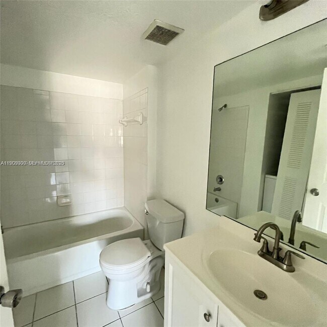 Photo - 15410 SW 284th St Unit 8307