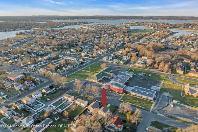 Photo - 132 Chelton Ave