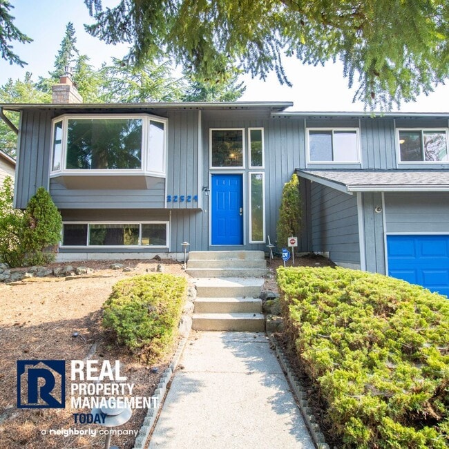 Photo - Rare 4 Bedroom Plus 4 Bathroom Home!