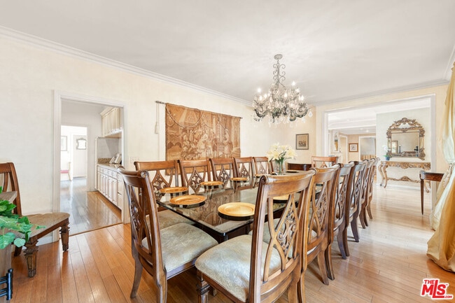 Photo - 1148 Coldwater Canyon Dr