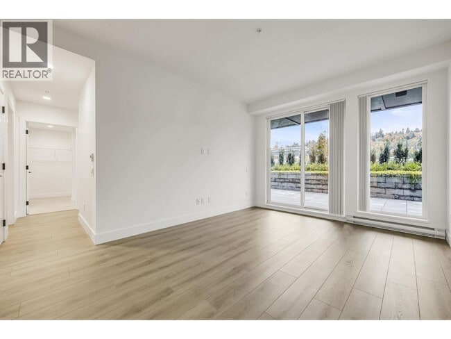 Photo - 3075 Murray St Unité 203