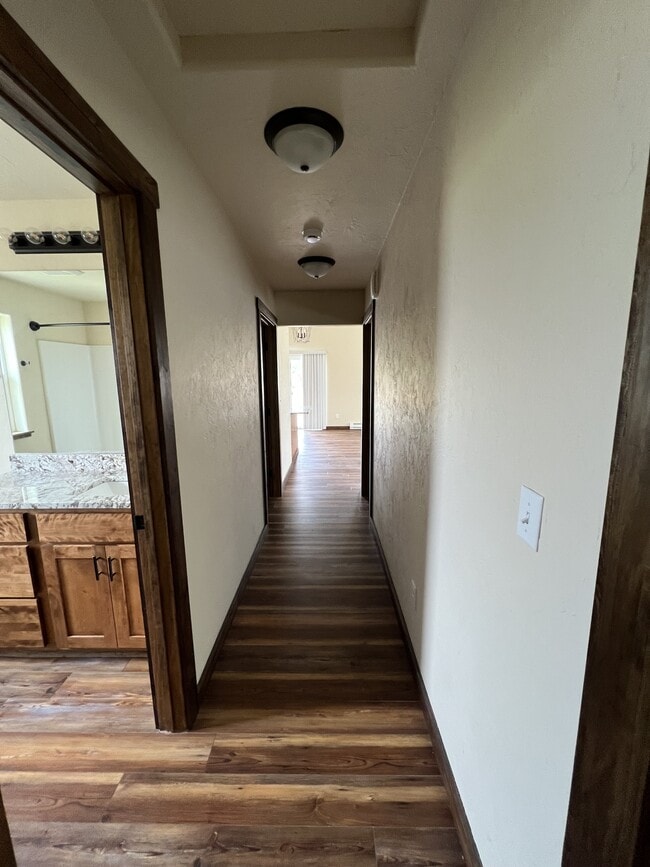 Photo - 5584 Windy Ridge Dr