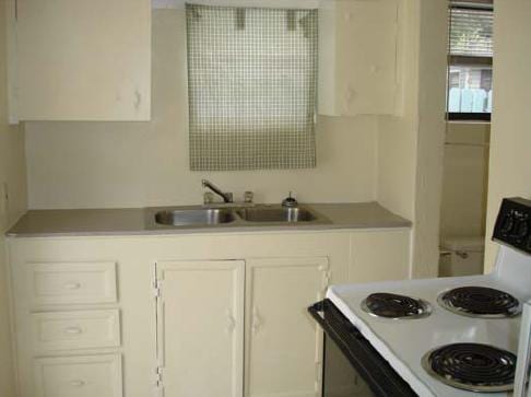 Unit - 2595 50th Ave N