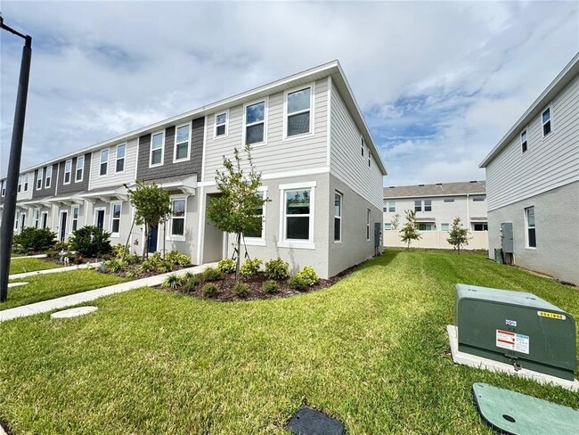 Building Photo - 3140 Skyline Lp