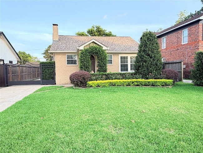 Building Photo - 8234 Bonner Dr