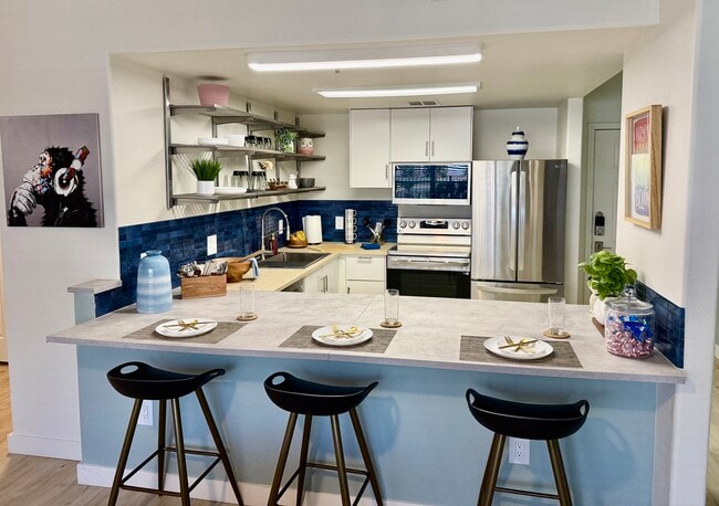 Photo - Stone Avenue Standard