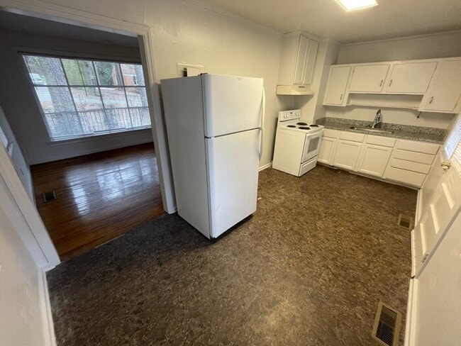 322 Angier Ave