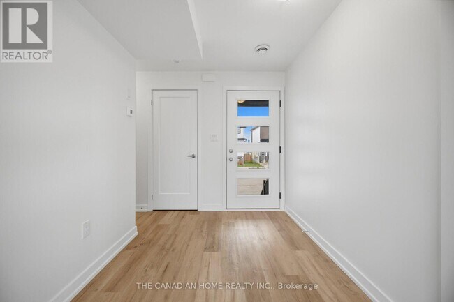 Photo - 321 - 4263 FOURTH AVENUE