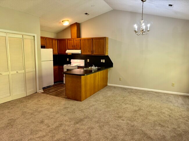 Photo - Willoughby Apartments