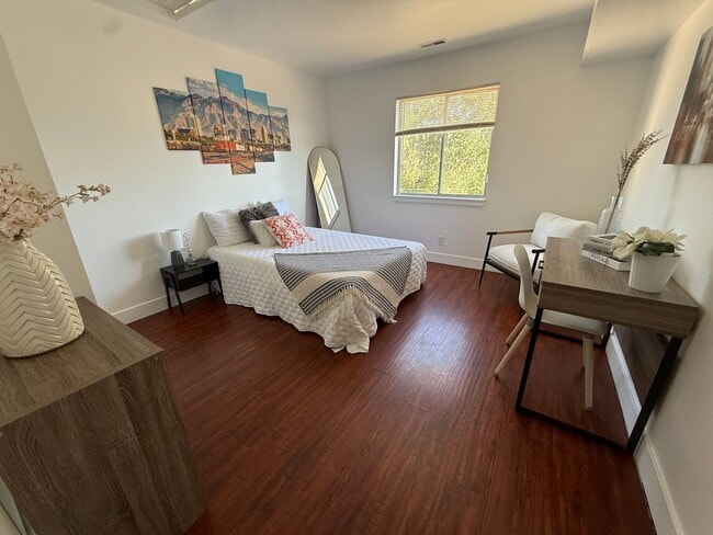 Photo - Nice Private Furnished  Girl Room Downtown with View Unidad 18 - 18B
