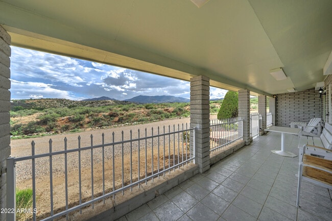 Photo - 477 Baseline Spur