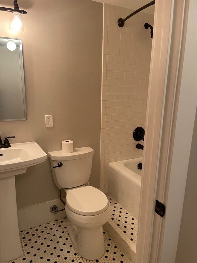 Photo - 718 S 7th Ave Unit Basement