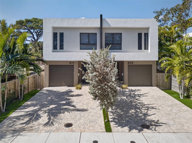 Photo - 811 SW 10th Terrace