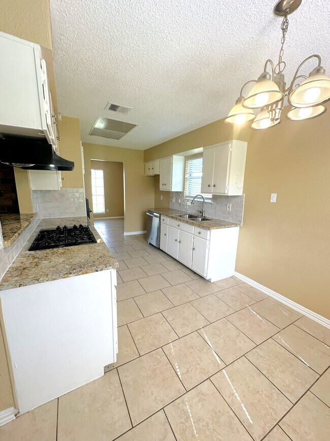 Photo - 12210 Roandale Dr