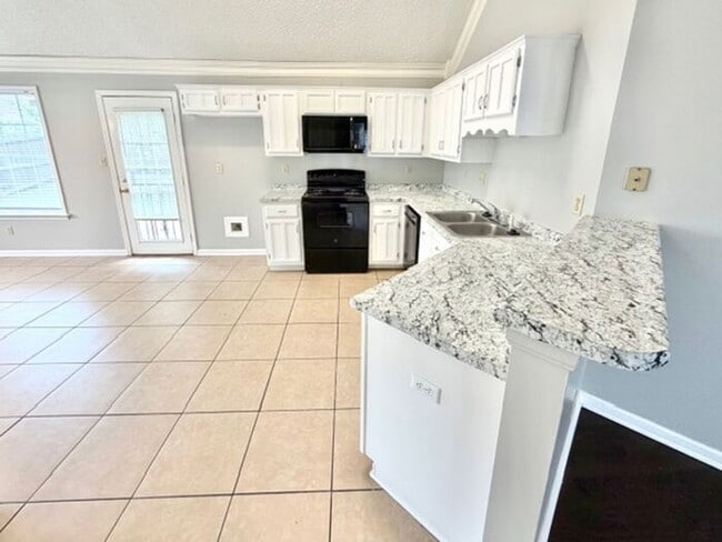 Photo - Southeast Recently Renovated 3 Bedroom 2 Bath Available NOW! Memphis, 38125