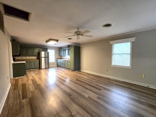 Photo - 2370 Wedgefield Rd