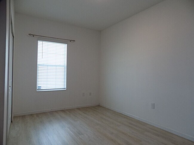 Photo - 1713 Chatsworth Cir