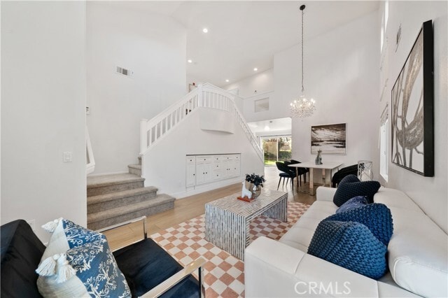 2 Cameron Cir