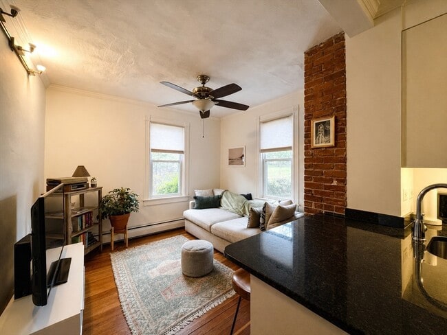 Photo - 64 White Pl Unit 1