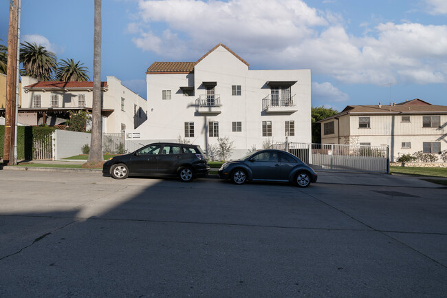 Building Photo - 2062 Dracena Rental