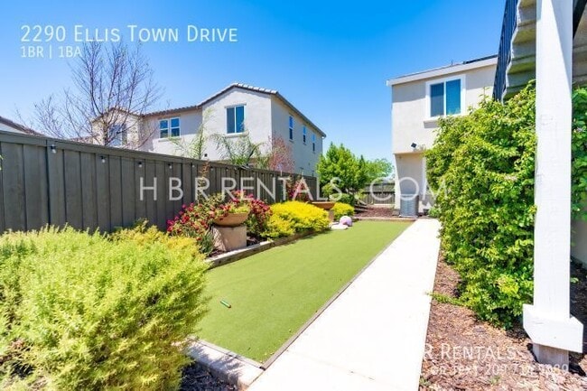 Photo - 2290 Ellis Town Dr