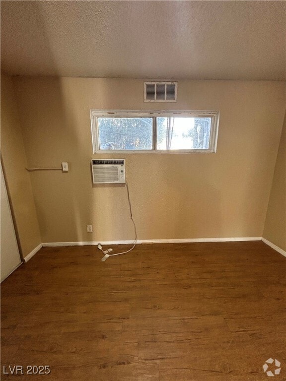 Building Photo - 236 W Philadelphia Ave Unit 2 Rental