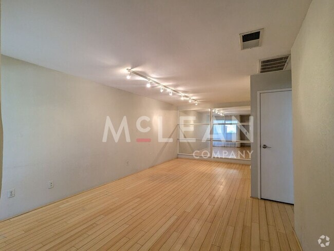 Building Photo - Palm Springs Villas I #208 - Upper Unit Rental
