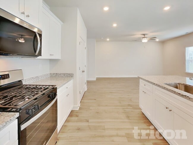 Photo - 3326 Quintana Dr