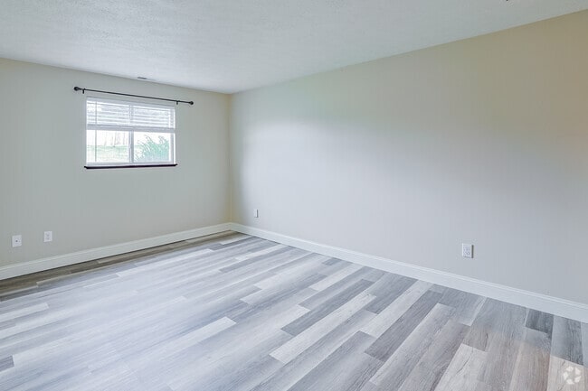 2BR, 1.5BA - 741SF - Bedroom