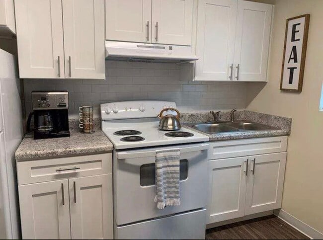 Building Photo - 1121 Stainback St Unit 2 bedroom