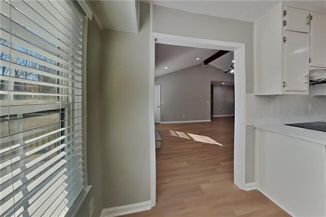 Photo - 1176 Golden Cir SW