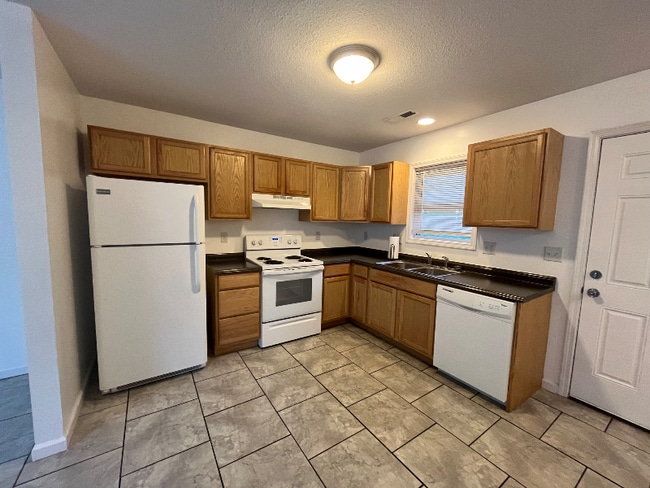 Photo - 1218 Hyatt Creek Rd Unit B1