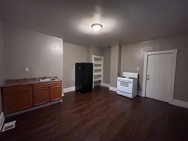 1303 Woodland Ave Unit 1