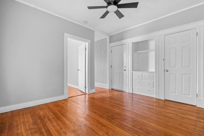 Building Photo - 202 Mather St Unit 2E