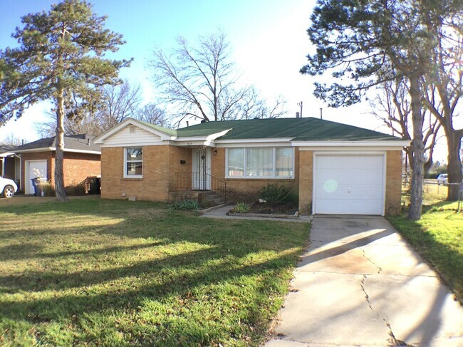 Building Photo - 1624 Oxford Way Rental