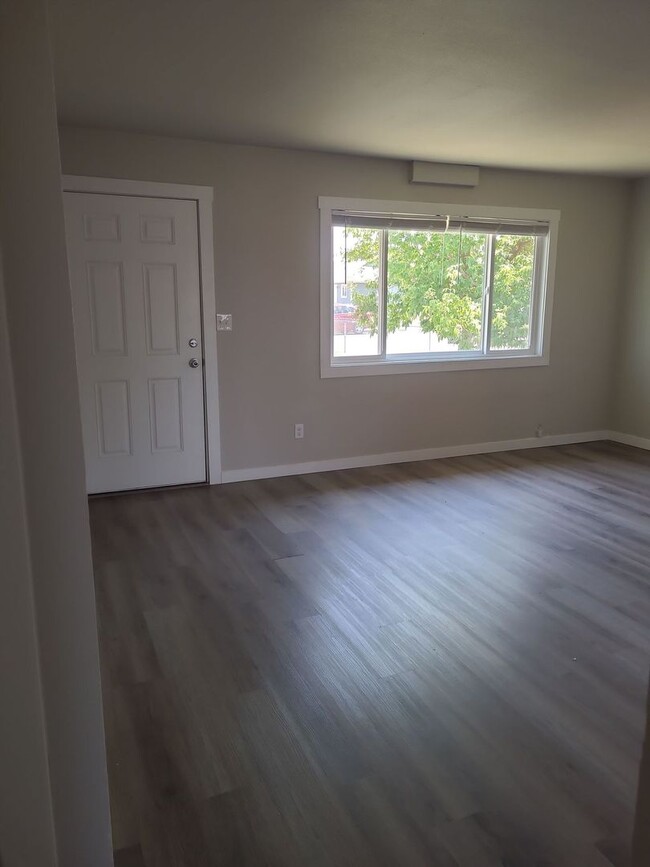 1105 Arlington Dr