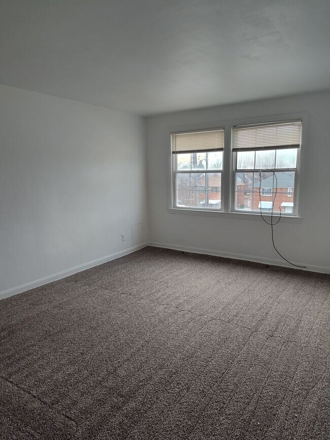 Kenwood Crossing Apartments For Rent in Cleveland, OH