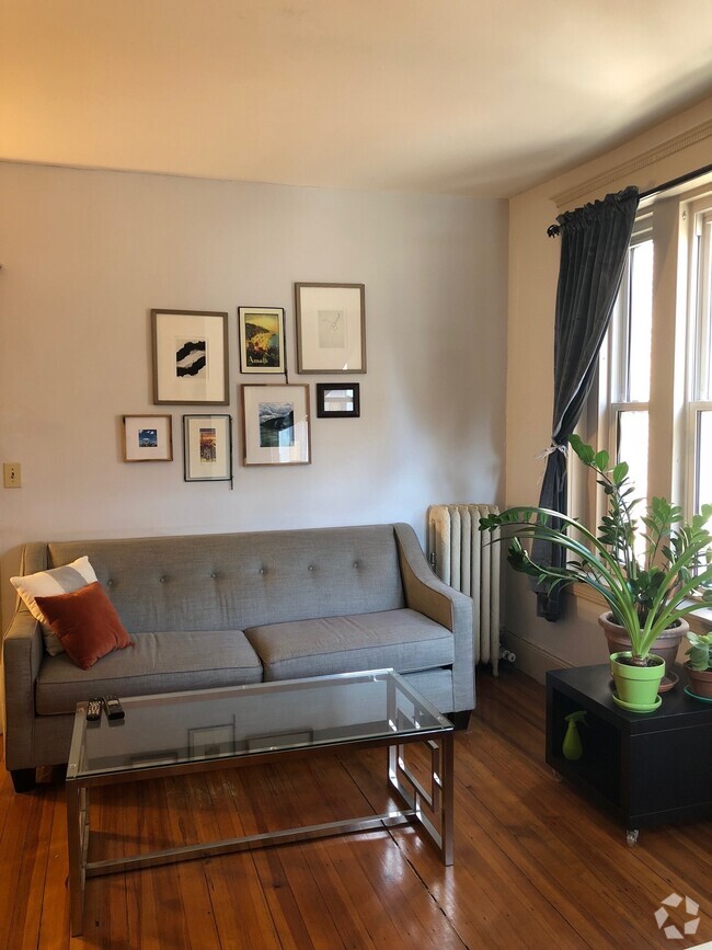 Building Photo - 12 Parkway Rd Unit 3 Rental