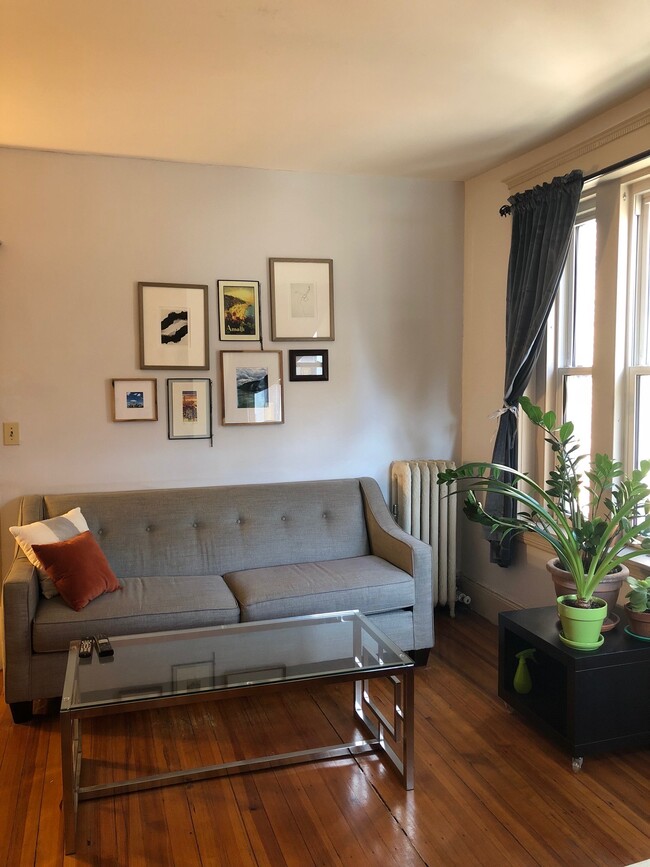 Photo - 12 Parkway Rd Apartments Unit 3