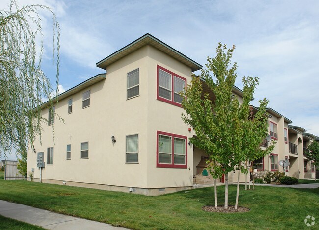 Charter Pointe Apartments - Charter Pointe Apartments