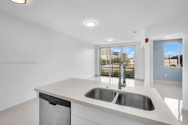 2651 NE 212th Terrace Unit 301