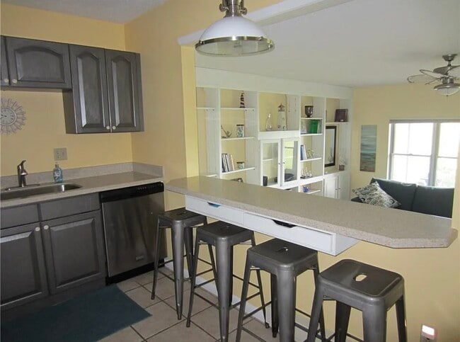 Photo - 1030 Lookout Dr Unit 1030 Lookout Drive