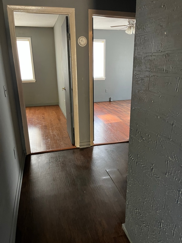 Photo - 220 S Utica St