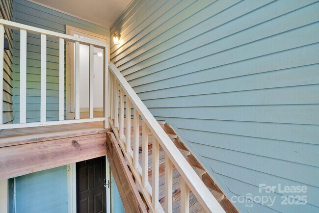 Photo - 3300 Selwyn Farms Ln