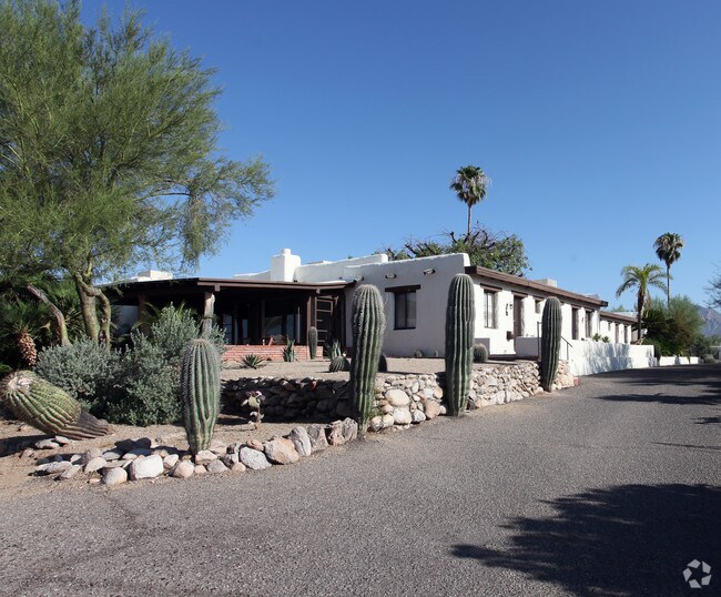 Ranch House Lodge - Ranch House Lodge